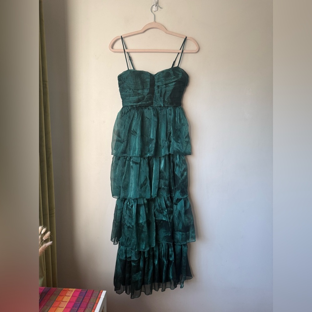 Petal & Pup Jace Shimmer Emerald Tiered Maxi Dress XS